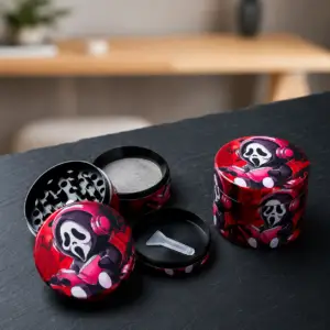 Grinder Baby Ghostface – Édition Spéciale Chibi Red